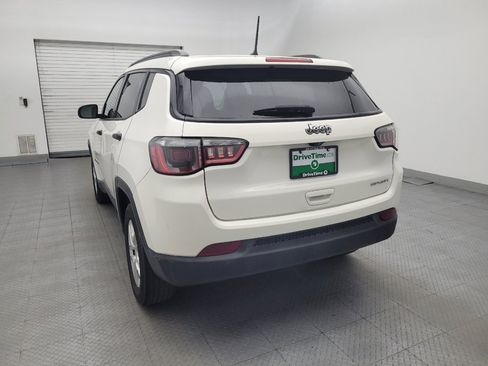 Used 2018 Jeep Compass Sport w/ Cold Weather Group FWD image 6