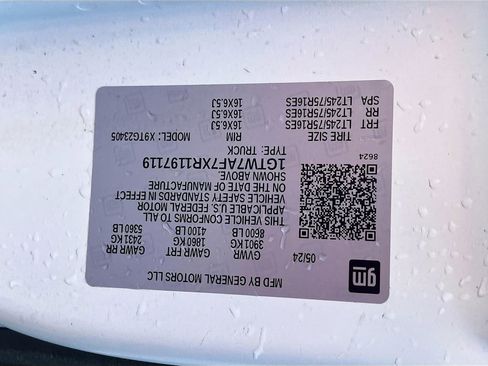 Used 2024 GMC Savana 2500 w/ Driver Convenience Package image 28