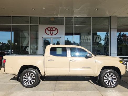 Certified 2020 Toyota Tacoma Limited AWD/4WD image 3