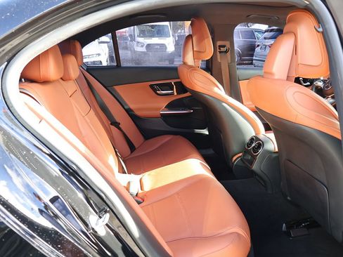 Used 2023 Mercedes-Benz C 300 Sedan w/ Exclusive Trim Package image 38