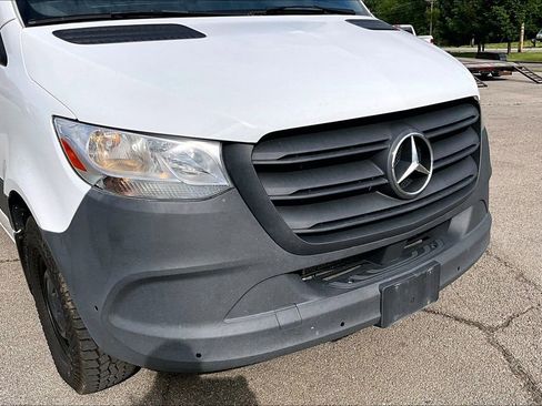 Used 2023 Mercedes-Benz Sprinter 2500 image 24