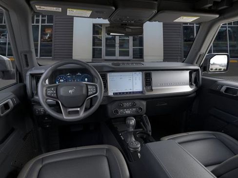 New 2026 Ford Bronco Outer Banks image 9