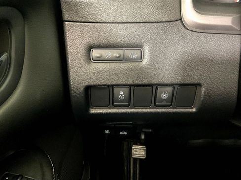 Used 2020 Nissan Murano SV AWD/4WD image 15