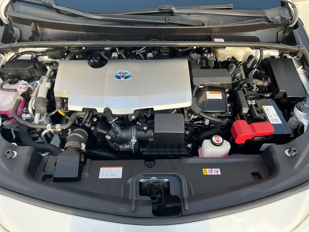 Used 2021 Toyota Prius Prime XLE w/ Carpet Mat Package (TMS) FWD image 22