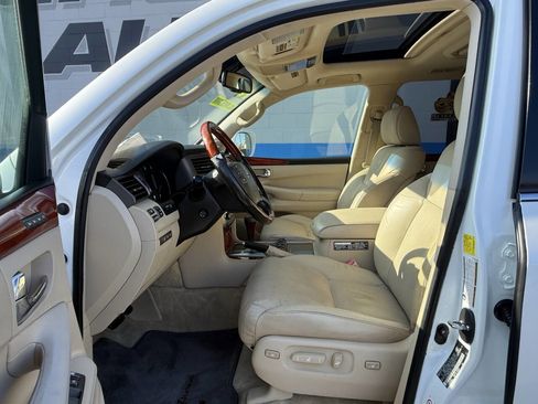 Used 2010 Lexus LX 570 4WD image 7