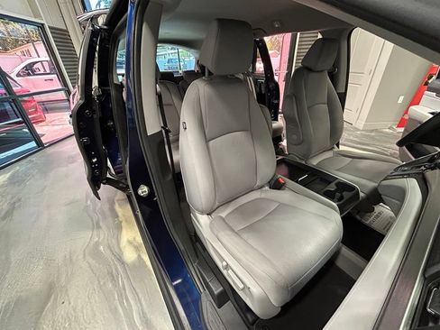 Used 2020 Honda Odyssey EX image 4