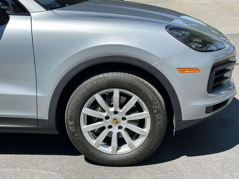 Used 2020 Porsche Cayenne AWD/4WD image 9
