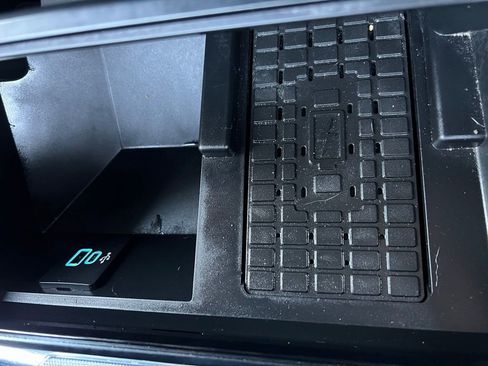 Used 2023 Ford F250 Lariat w/ Chrome Package image 43