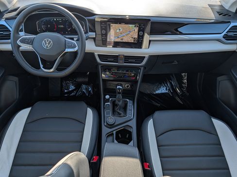 New 2026 Volkswagen Taos SEL image 10