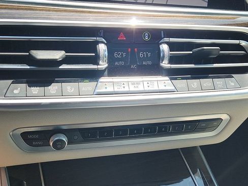 Used 2020 BMW X5 xDrive40i w/ Executive Package AWD/4WD image 16