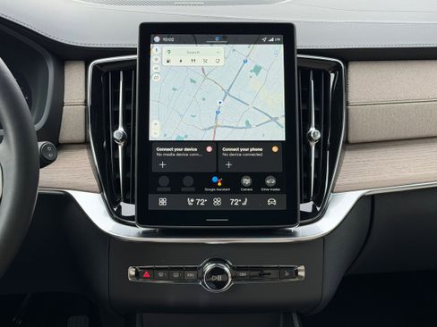 New 2026 Volvo XC90 T8 Plus image 13