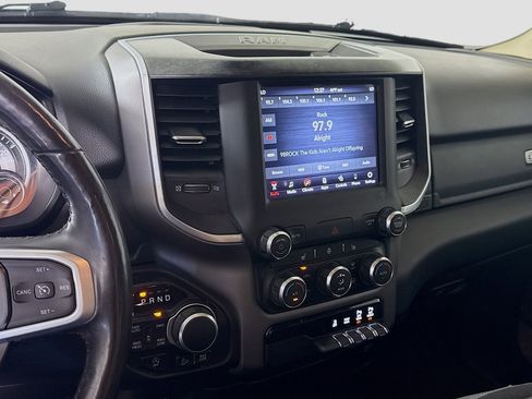 Used 2019 RAM 1500 Big Horn image 18