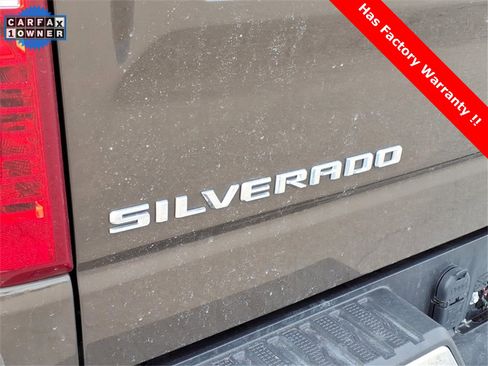 Used 2023 Chevrolet Silverado 1500 LT image 9