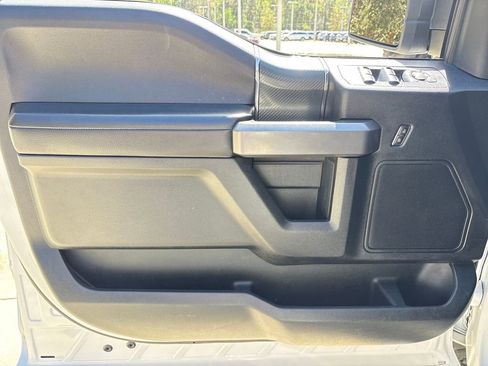 Used 2019 Ford F150 XLT w/ Equipment Group 302A Luxury image 17