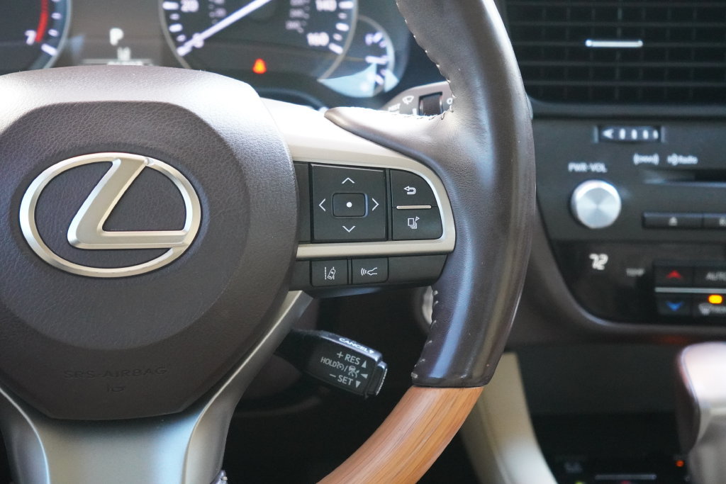 Used 2018 Lexus RX 350 AWD w/ Premium Package image 16