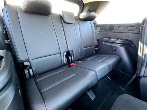 Used 2026 Hyundai Palisade SEL FWD image 26