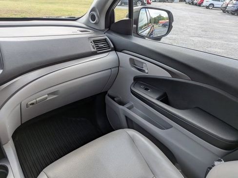 Used 2018 Honda Ridgeline RTL-T image 15