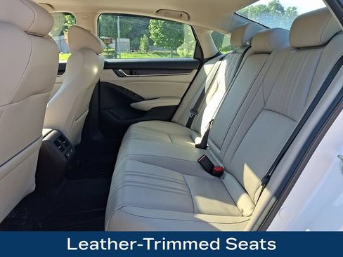 Used 2021 Honda Accord Touring image 19