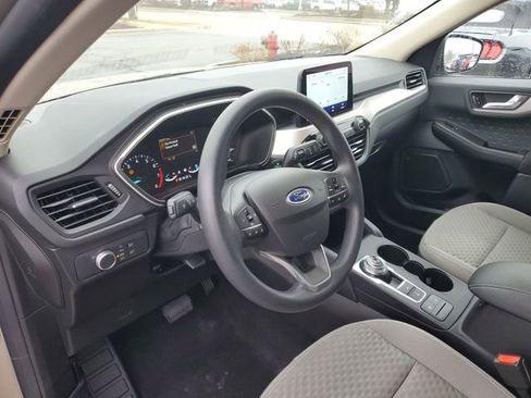 Used 2020 Ford Escape SE image 13