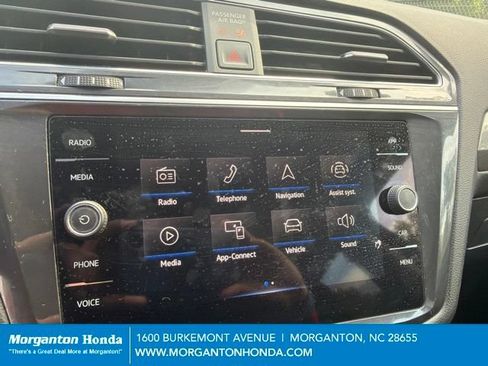 Used 2023 Volkswagen Tiguan SE FWD image 19