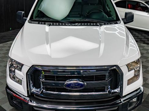 Used 2017 Ford F150 XLT AWD/4WD image 4