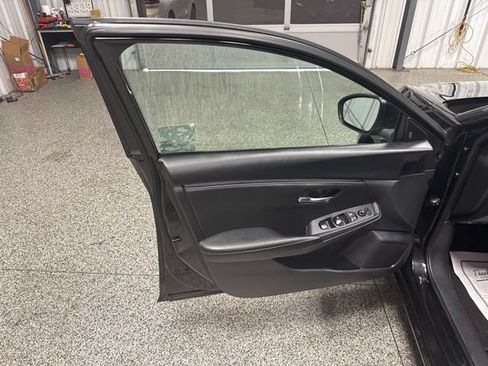 Used 2024 Nissan Sentra SV FWD image 7