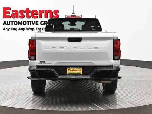 Used 2024 Chevrolet Colorado W/T RWD image 6