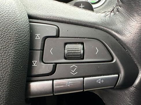 Used 2023 Cadillac XT4 Premium Luxury image 20