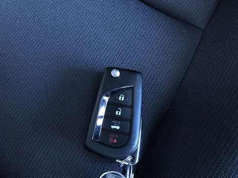 Certified 2025 Toyota Corolla LE image 31