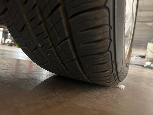 Used 2016 Chevrolet Volt Premier w/ Driver Confidence Package image 14