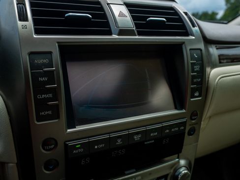 Used 2014 Lexus GX 460 Luxury AWD/4WD image 27