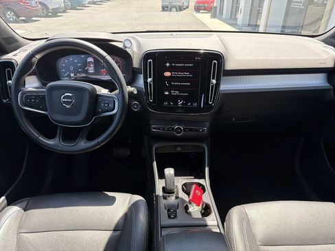 Used 2020 Volvo XC40 T5 Momentum AWD/4WD image 18