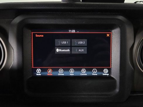 Used 2018 Jeep Wrangler Unlimited Sport S image 23