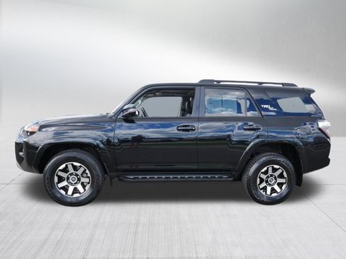 Used 2024 Toyota 4Runner TRD Off-Road Premium w/ Off Road Premium Plus Package AWD/4WD image 4