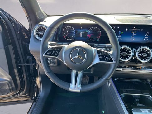 Certified 2025 Mercedes-Benz GLB 250 4MATIC image 12
