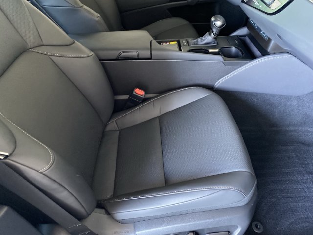 Used 2025 Lexus ES 300h w/ Premium Package FWD image 10