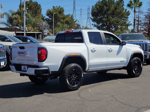 New 2026 GMC Canyon Elevation RWD image 3