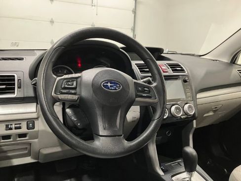 Used 2016 Subaru Forester 2.5i Premium w/ Popular Package #1 AWD/4WD image 32