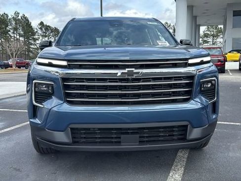 New 2026 Chevrolet Traverse LT w/ Driver Confidence Package image 2