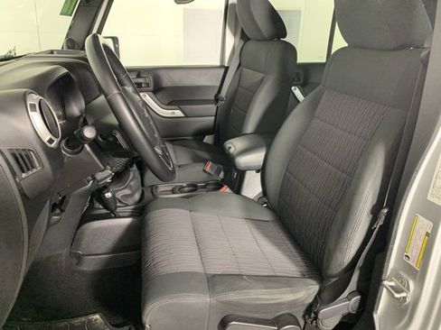 Used 2012 Jeep Wrangler Unlimited Sahara w/ Dual Top Group image 11