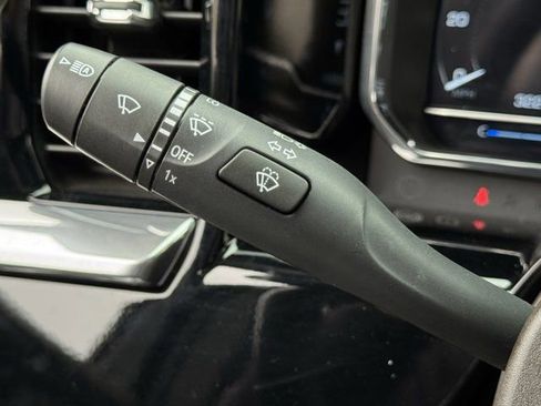 Used 2025 GMC Sierra 1500 SLT image 22