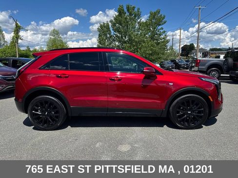 Used 2022 Cadillac XT4 Sport AWD/4WD image 9