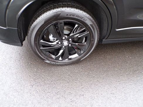 Used 2025 Buick Encore GX Sport Touring w/ Comfort Package FWD image 4