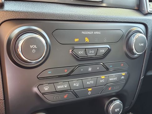 Used 2019 Ford Ranger Lariat w/ Equipment Group 501A Mid AWD/4WD image 21