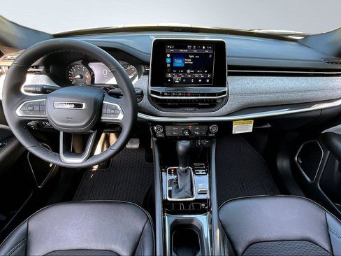 New 2025 Jeep Compass Latitude w/ Sun & Sound Group image 5