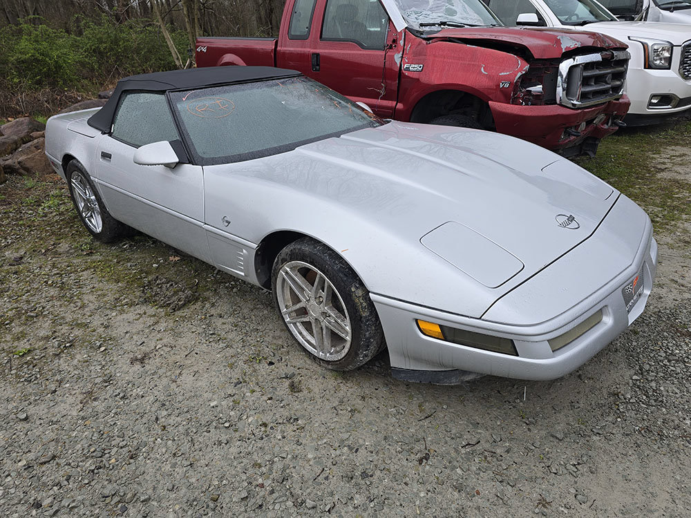 Used 1996 Chevrolet Corvette Convertible RWD image 4