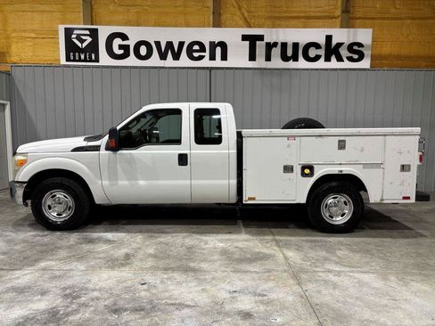 Used 2013 Ford F250 XL w/ PWR Equipment Group RWD image 2