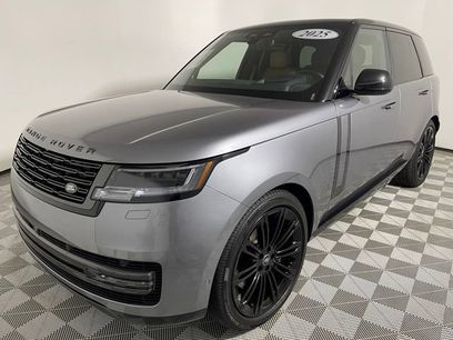Used 2025 Land Rover Range Rover SE
