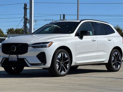 Used 2026 Volvo XC60 B5 Plus w/ Protection Package Premier AWD/4WD image 7