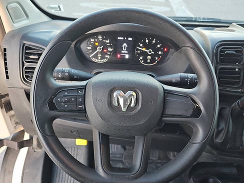 Used 2025 RAM ProMaster 2500 FWD image 11